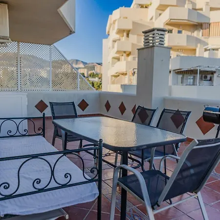 公寓式酒店 Benalbeach Penthouse Sea View